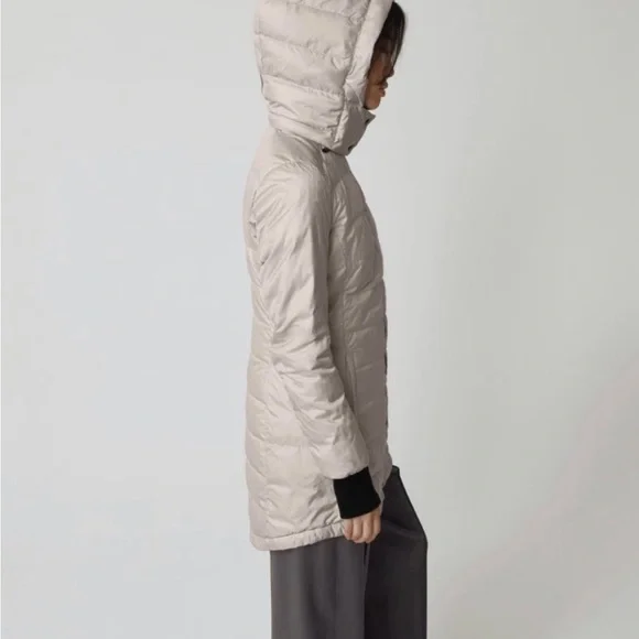 Canada Goose Women's Puffer Jacket in Cream - Picture 9 of 11